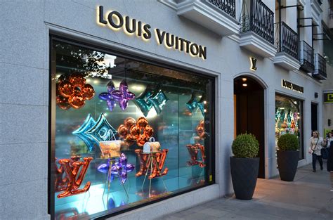 louis vuitton somerset robbery|Louis Vuitton Stores Stung by Robberies, Losing Hundreds of.